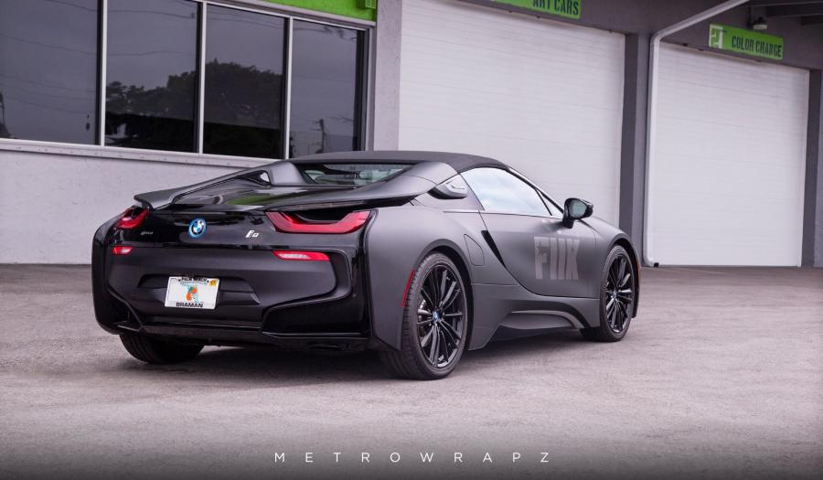  BMW i8 FiiK by MetroWrapz 2019 года  (фото 4 из 9)